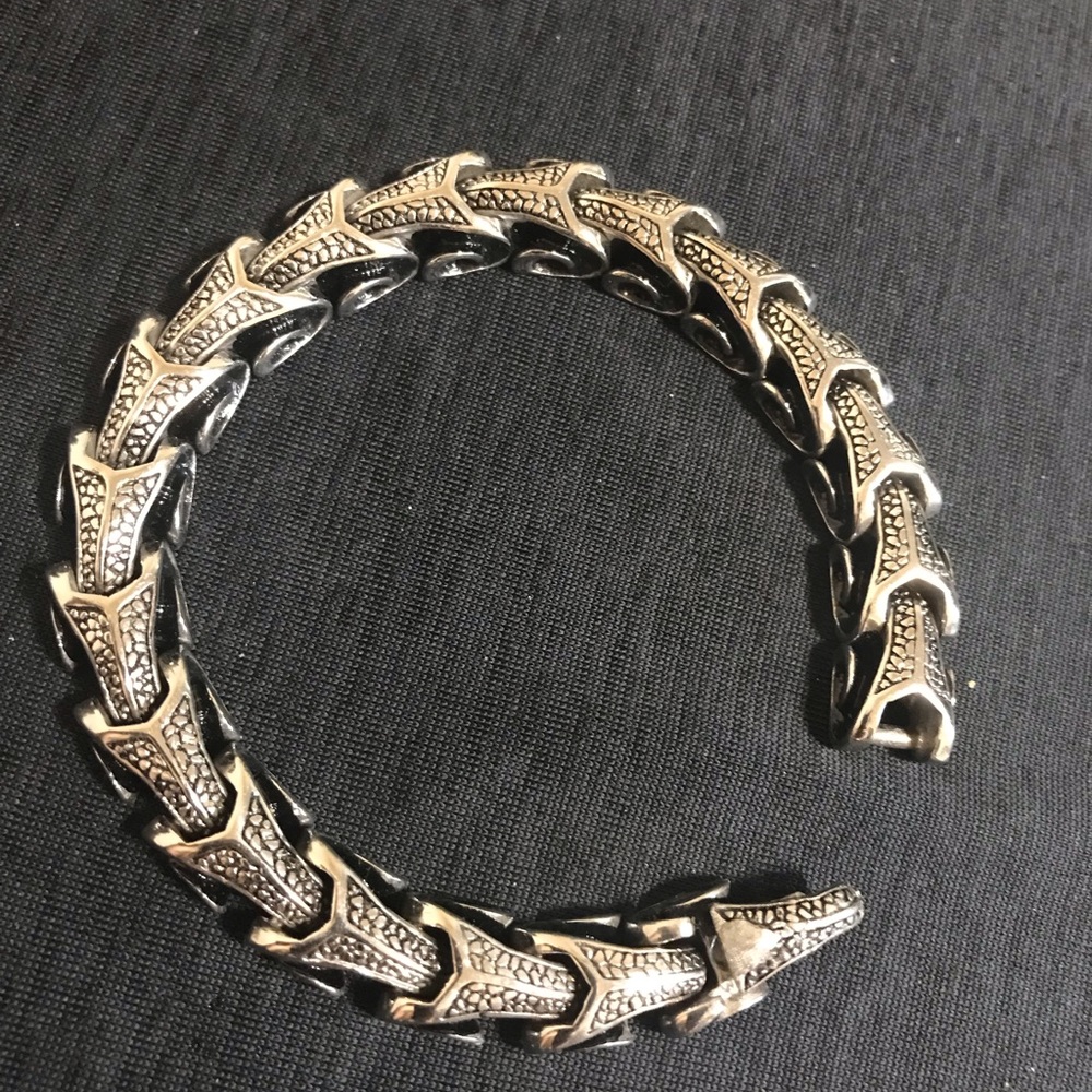 9” stainless steel bracelet